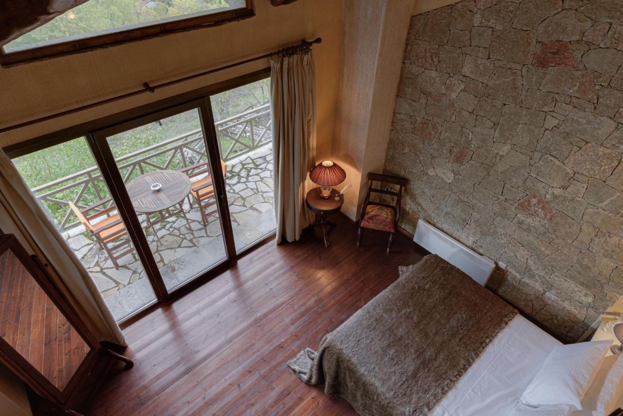 Eptálofos Parnassus Dreamwood Chalet מראה חיצוני תמונה